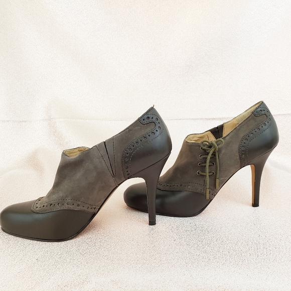 Circa Joan & David Brown Leather Eunice Bootie 8.5 - Picture 4 of 8